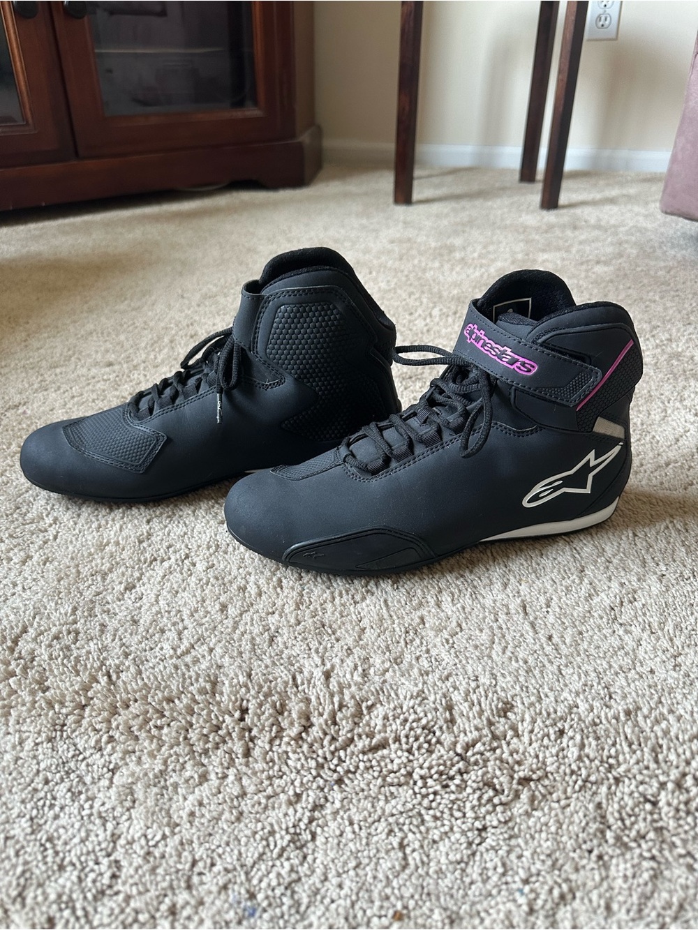 Alpinestars Women's Black Lace-Up High-Top Boots with Pink Accent